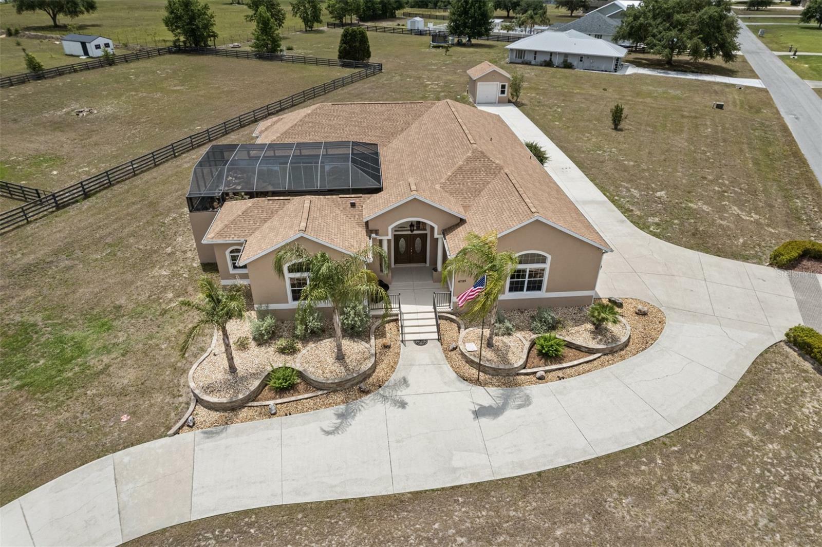 Property Photo: 4725 County Road 121D FL 34785