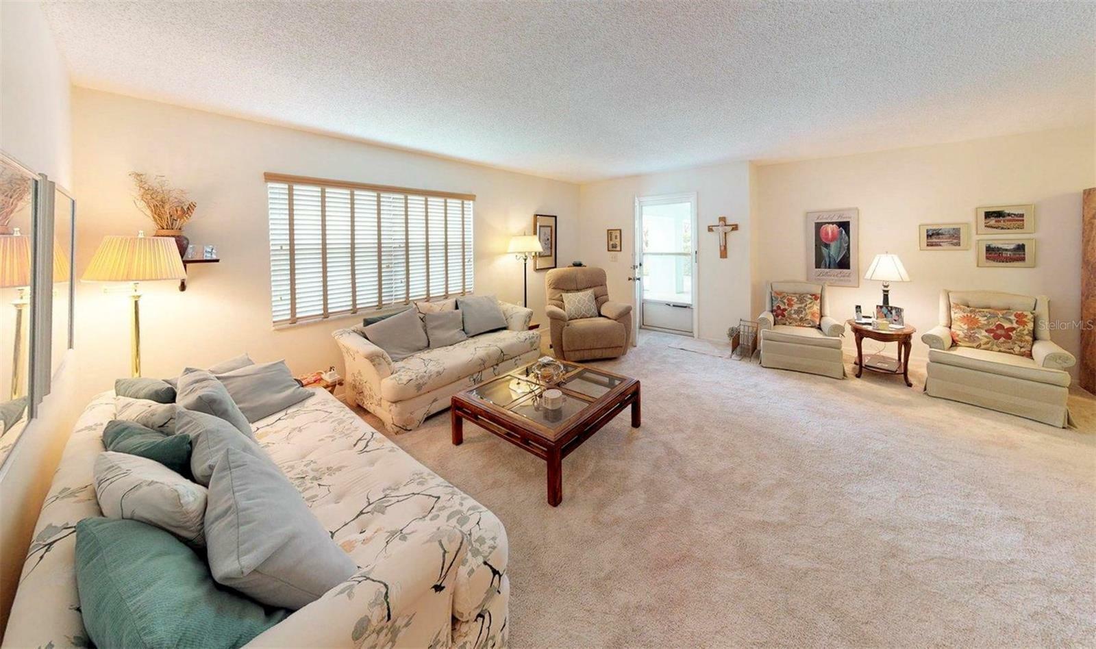 Property Photo: 8064 Brentwood Road FL 33777