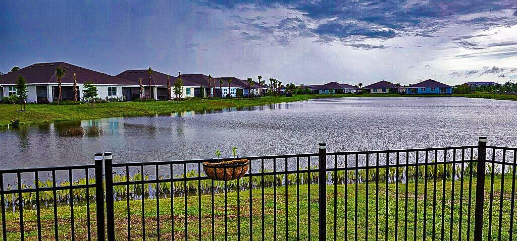 Property Photo: 16909 Caracara Place FL 33982