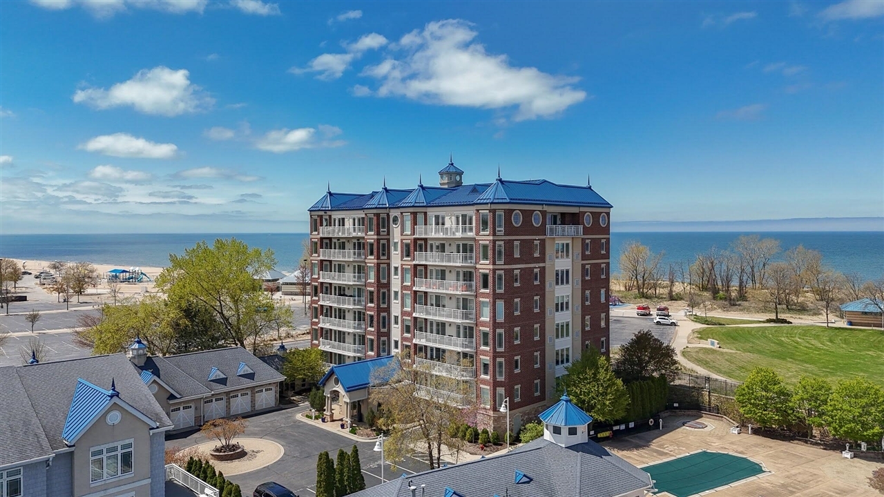 200 Lake Street 4B  Saint Joseph MI 49085 photo