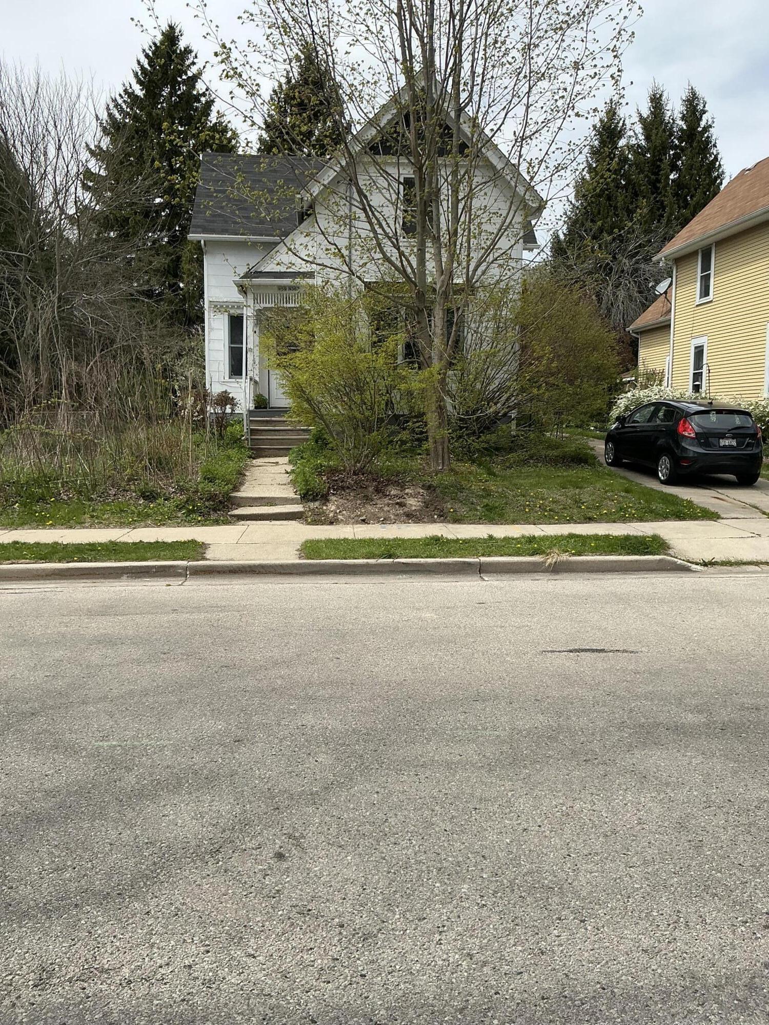 Property Photo: W59n367 Hilbert Ave WI 53012