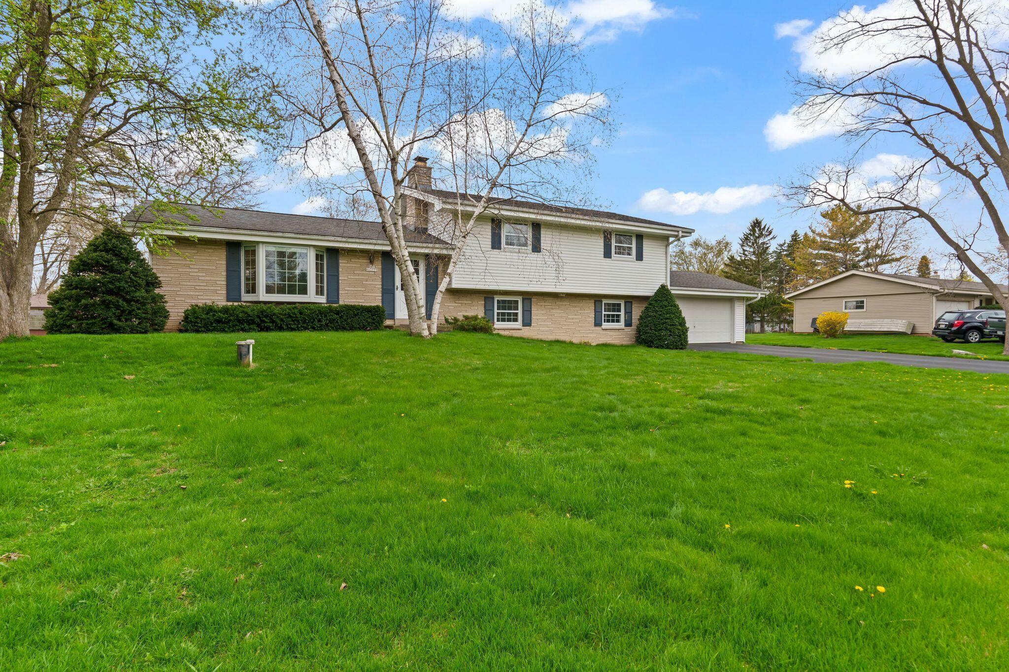 Property Photo: S67w13779 Hardwicke Pl WI 53150