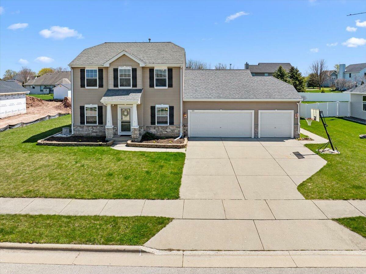Property Photo: 412 Aspen St WI 53004