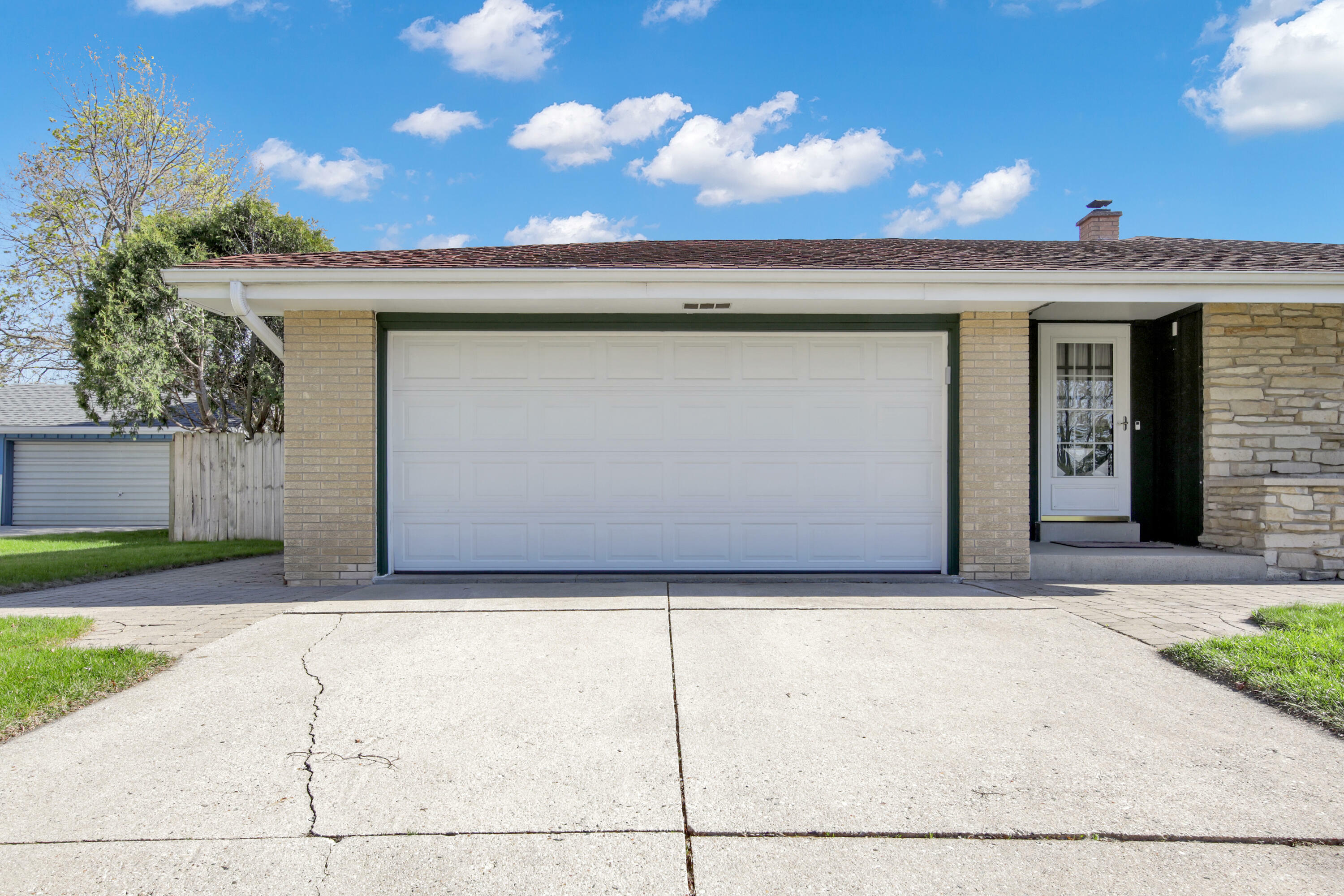 Property Photo: 10433 W Tower Ave WI 53224