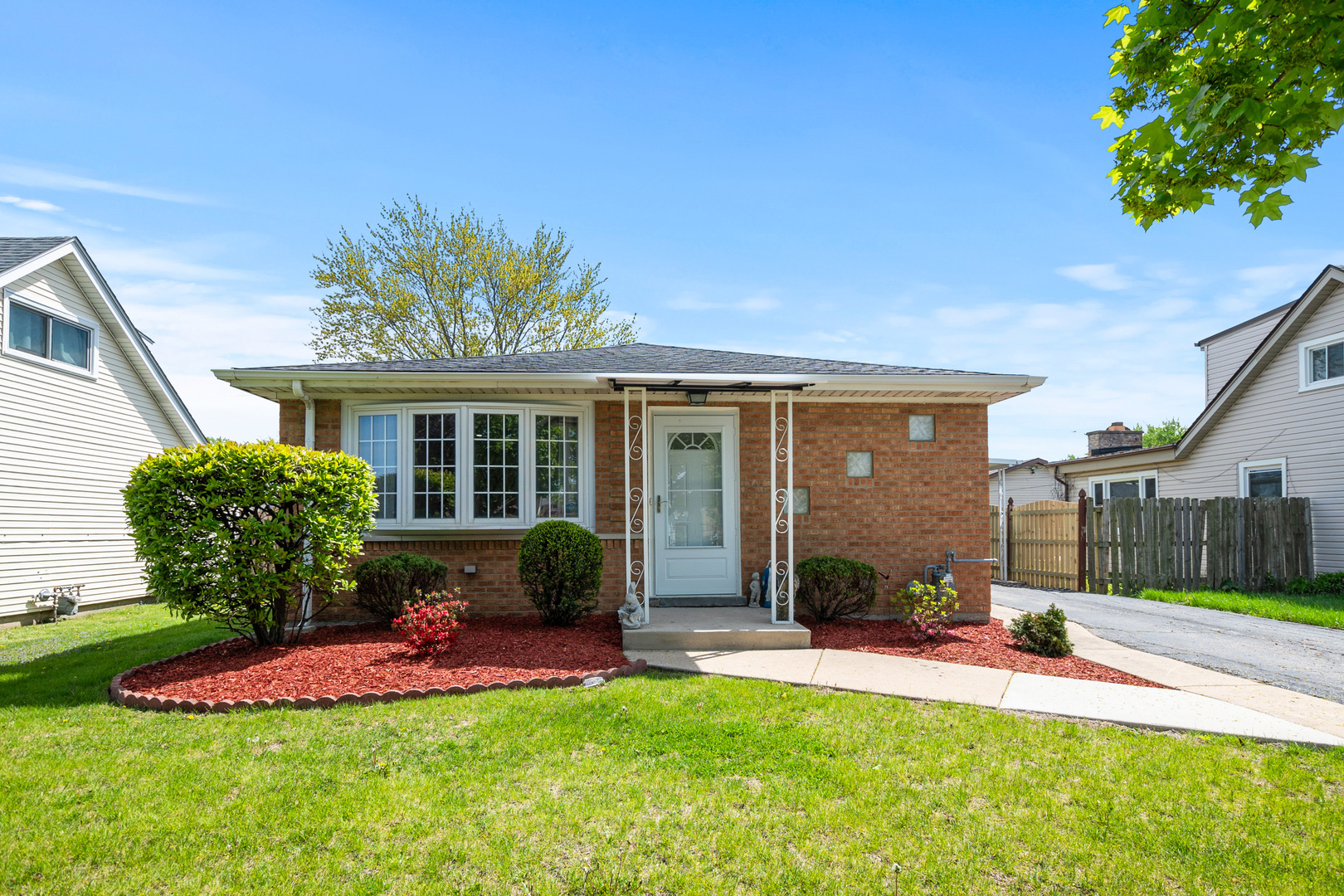 Property Photo: 5855 W 82nd Street IL 60459