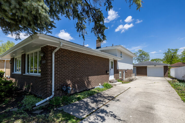 Property Photo: 18727 Sherman Street IL 60438