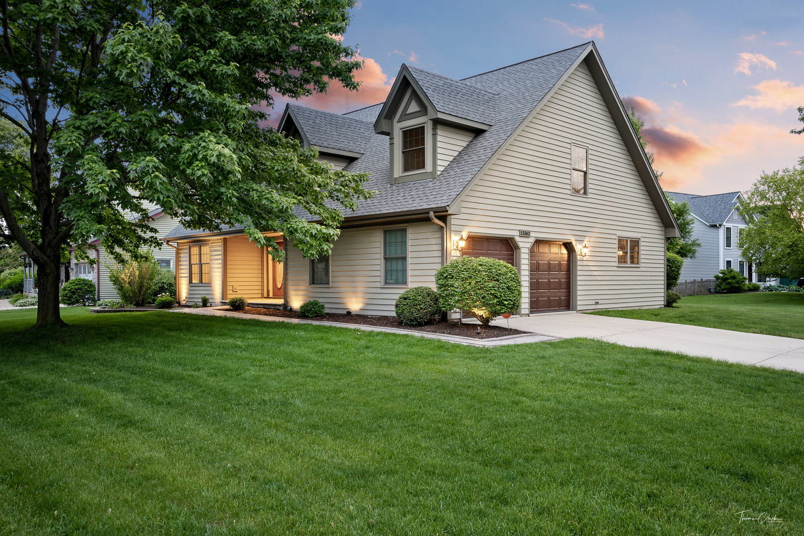 Property Photo: 13362 S Golden Meadow Drive IL 60585