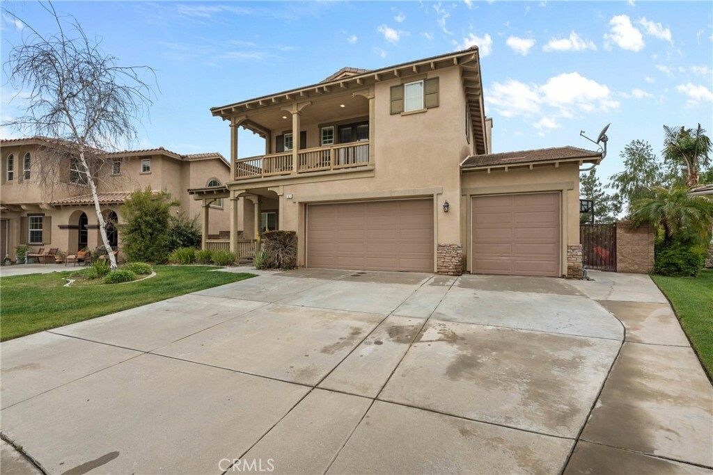 Property Photo: 11874 Grayhawk Circle CA 92399