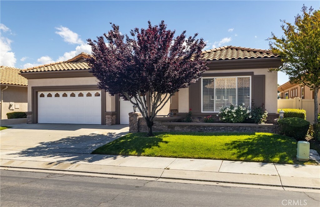 Property Photo: 1690 Masters Drive CA 92220