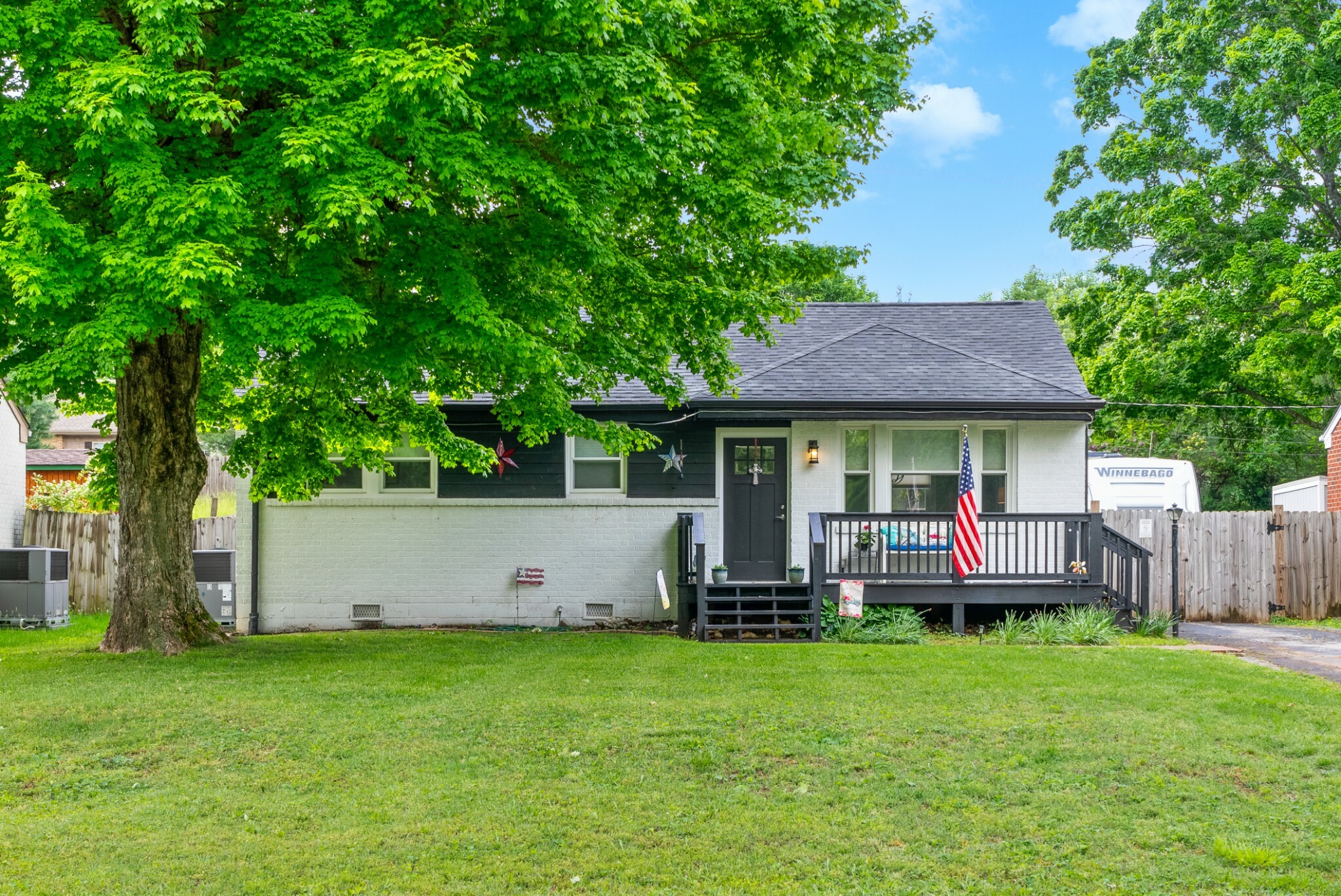 Property Photo:  212 Clearview Dr  TN 37043 