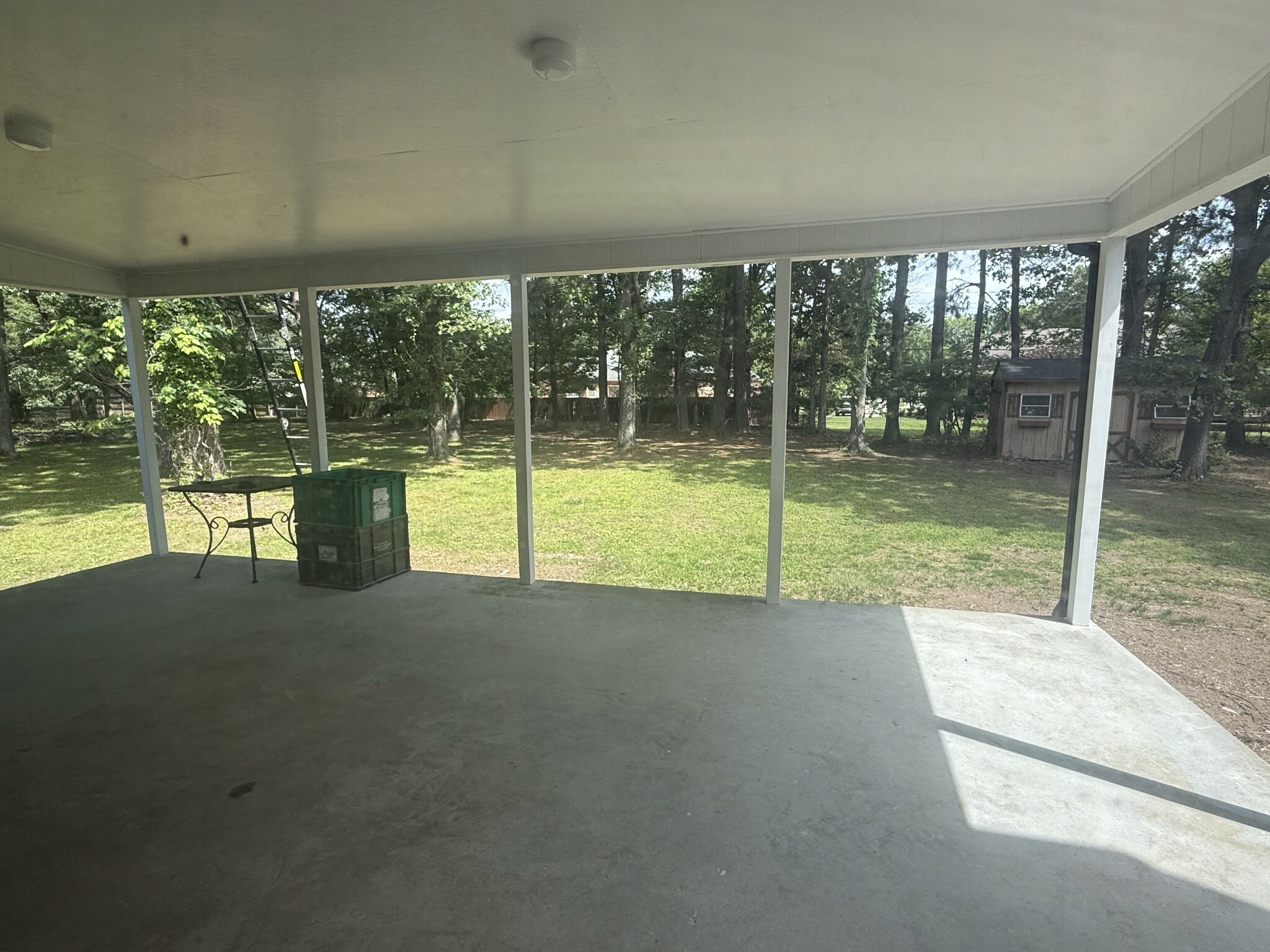 Property Photo: 305 Twelve Oaks Rd TN 37388