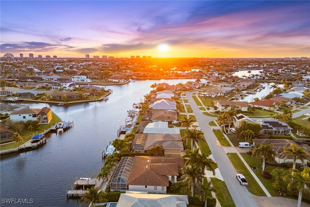 Property Photo: 1770 Hummingbird Court FL 34145