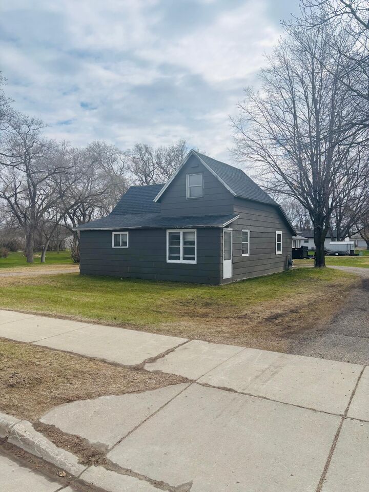 Property Photo: 104 Douglas Avenue MN 56319