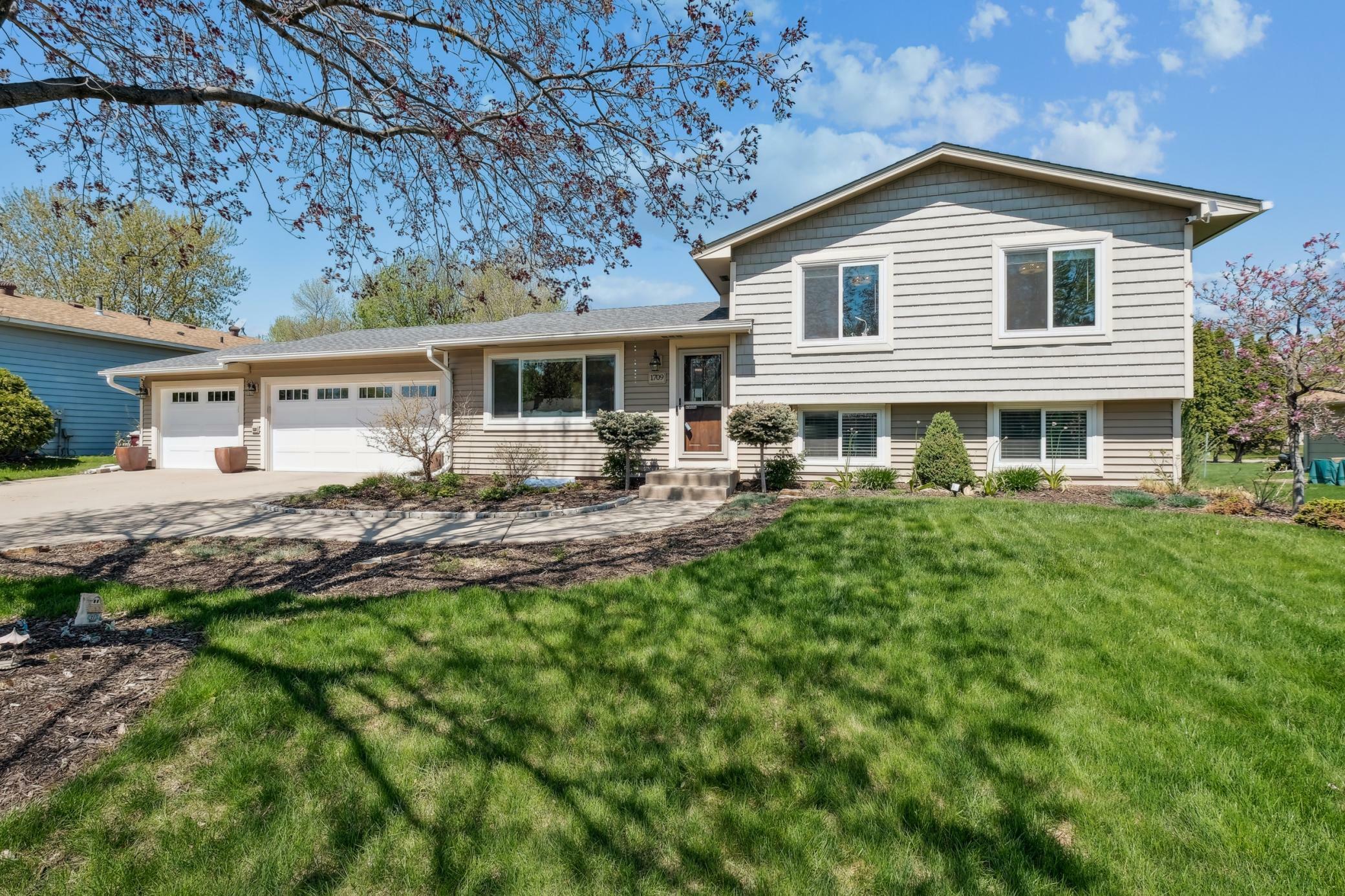 Property Photo: 1709 Monticello Avenue MN 55122