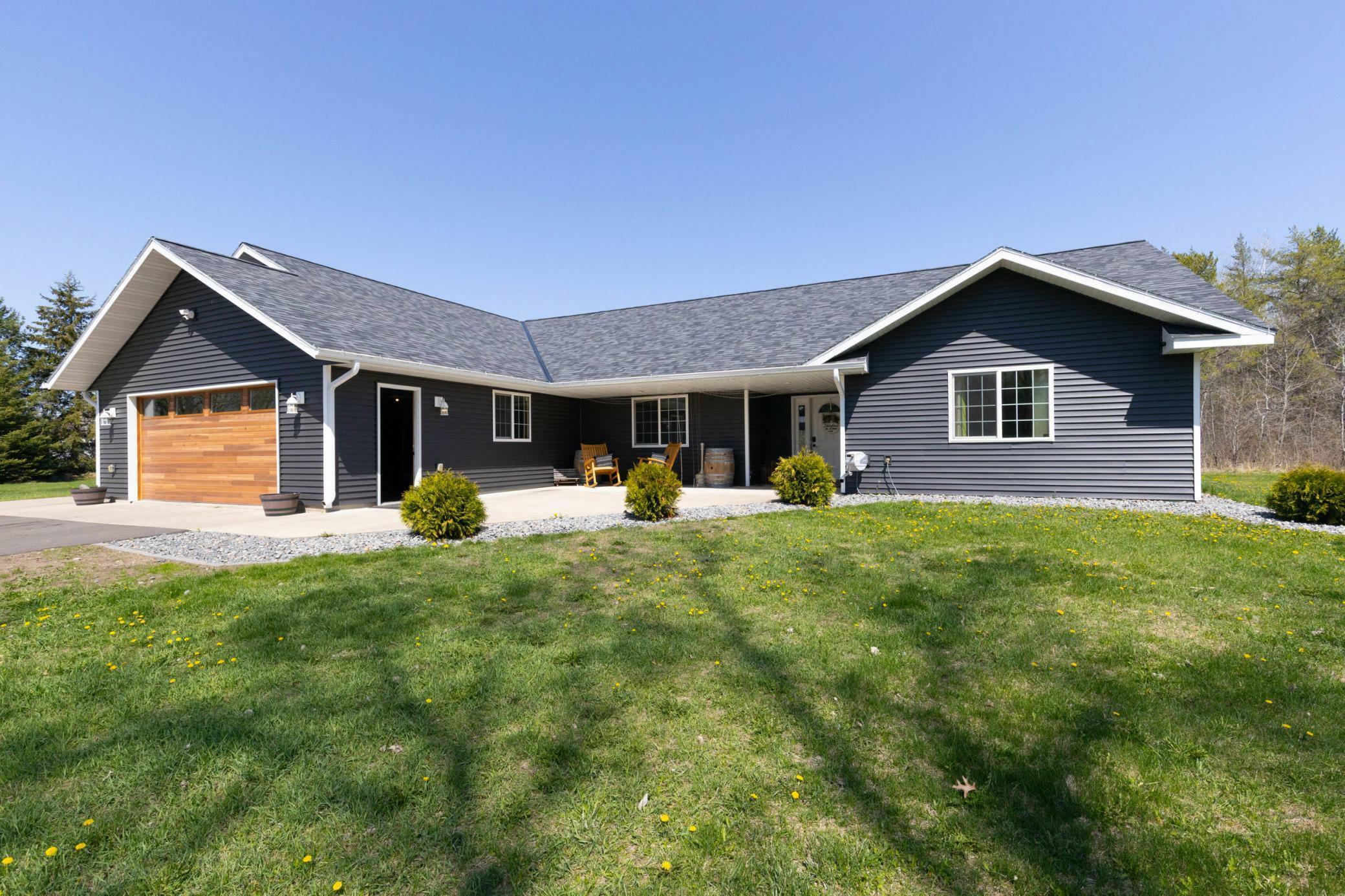 Property Photo: 687 W Hazel Avenue MN 56473