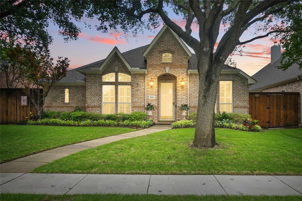 Property Photo: 3861 Navarro Way TX 75034