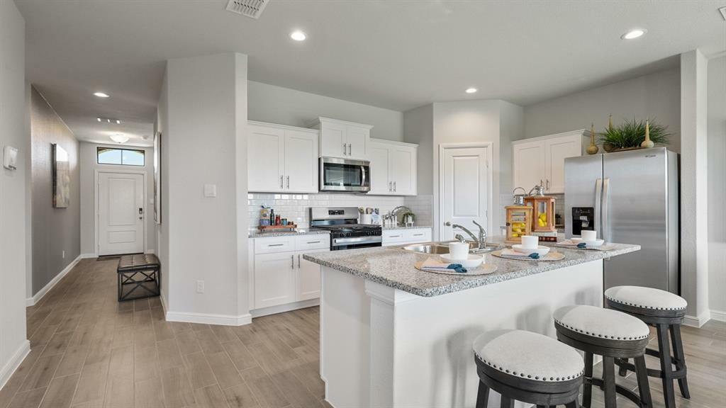 Property Photo: 160 Trinity Street TX 76050