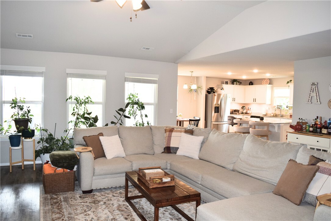 Property Photo: 2407 Maplewood Avenue AR 72745