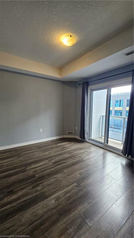 Property Photo: 1430 Highland Road W 23A ON N2N 3K6