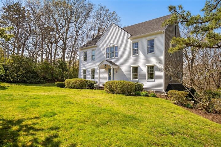 Property Photo:  10 Old Farm Ln  MA 02537 