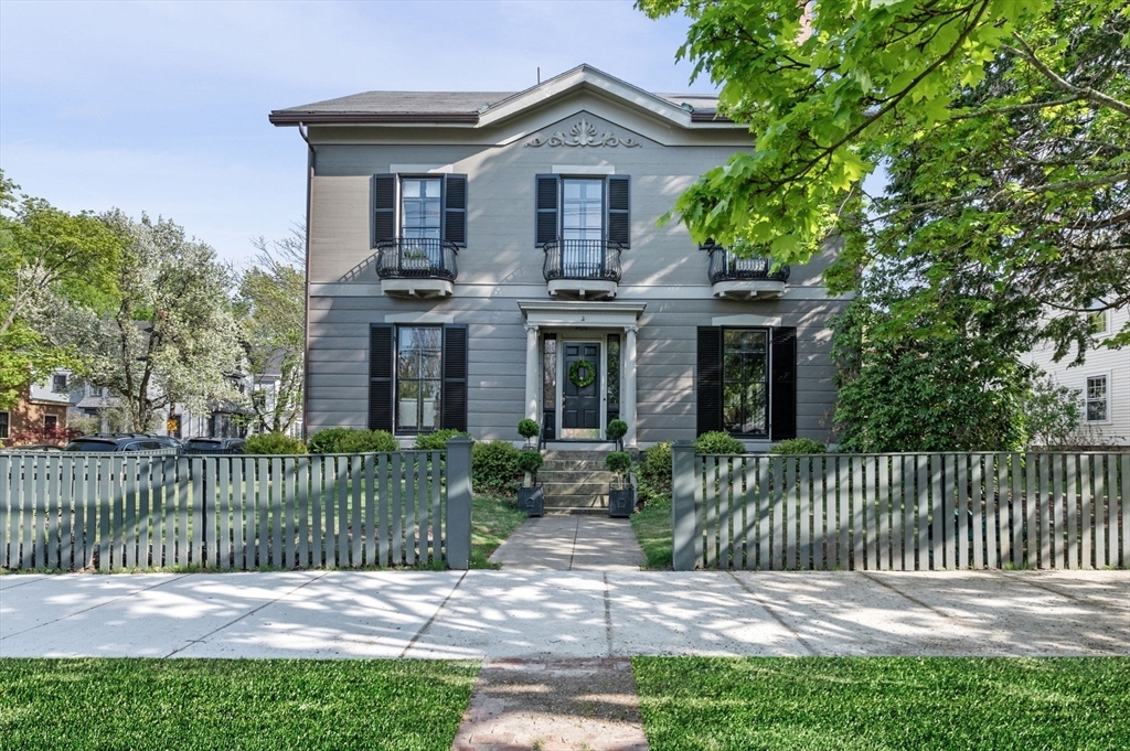Property Photo:  31 Broad  MA 01970 