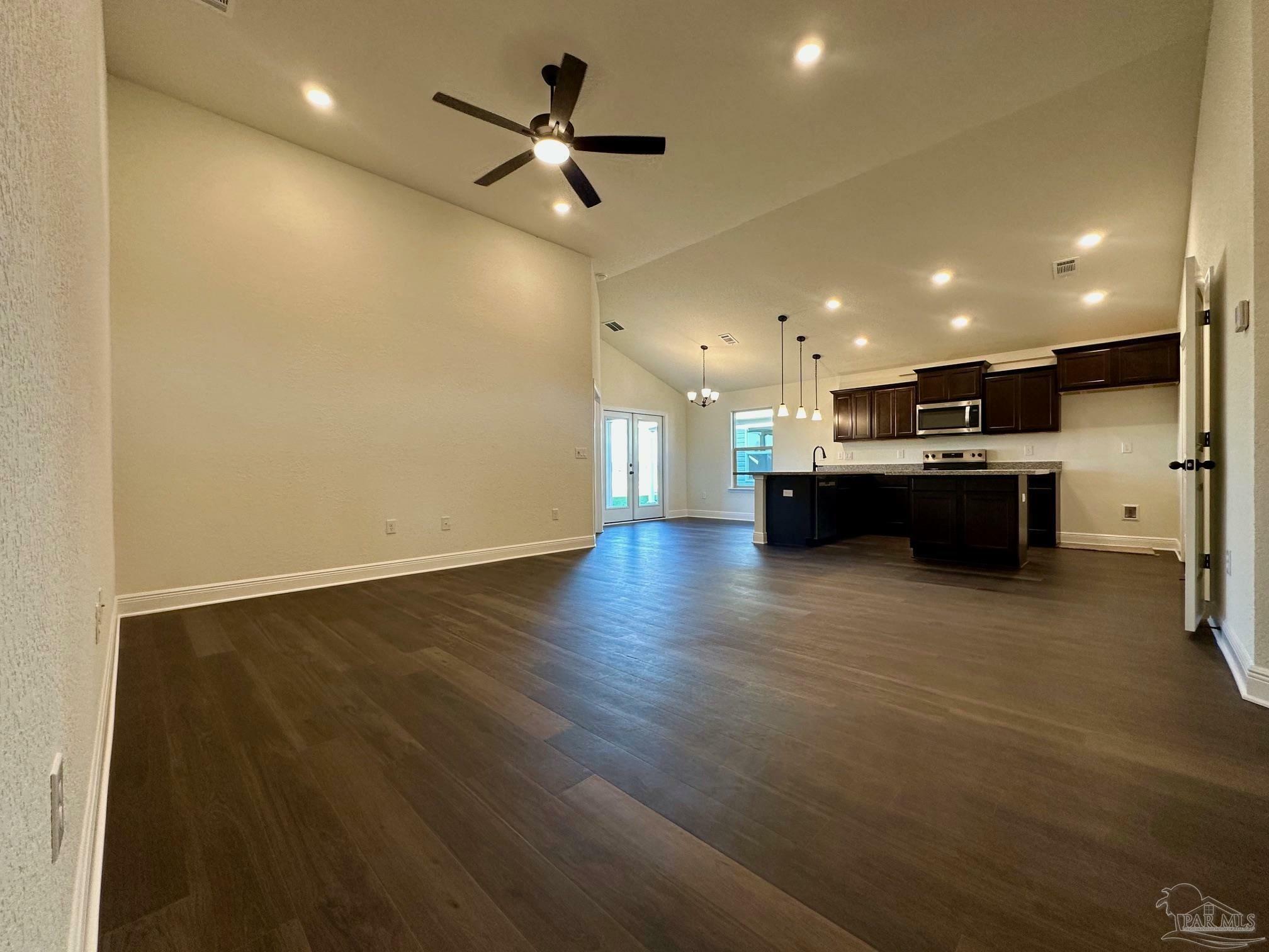 Property Photo: 2415 Privet Berry Dr FL 32563