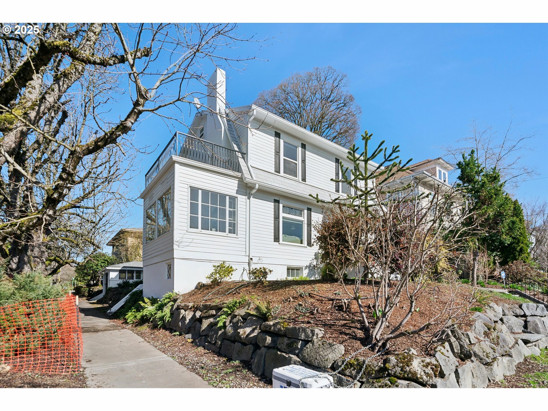 Property Photo: 1907 NE Multnomah St OR 97232