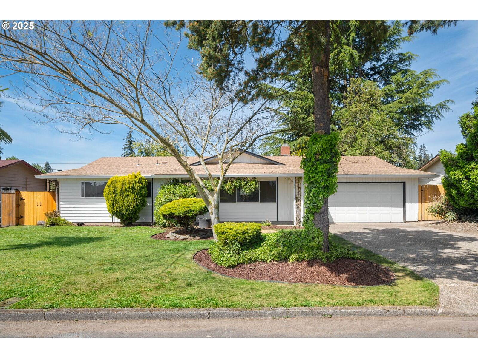 Property Photo:  9700 Boulder Ave  WA 98664 