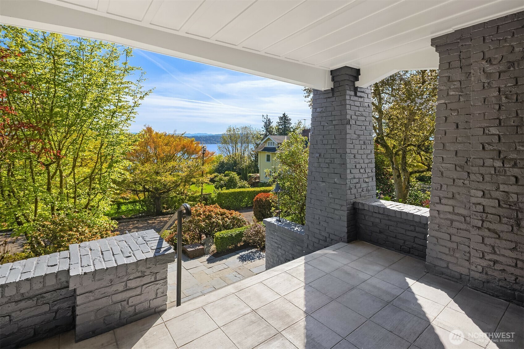 Property Photo: 2647 Cascadia Avenue S WA 98144