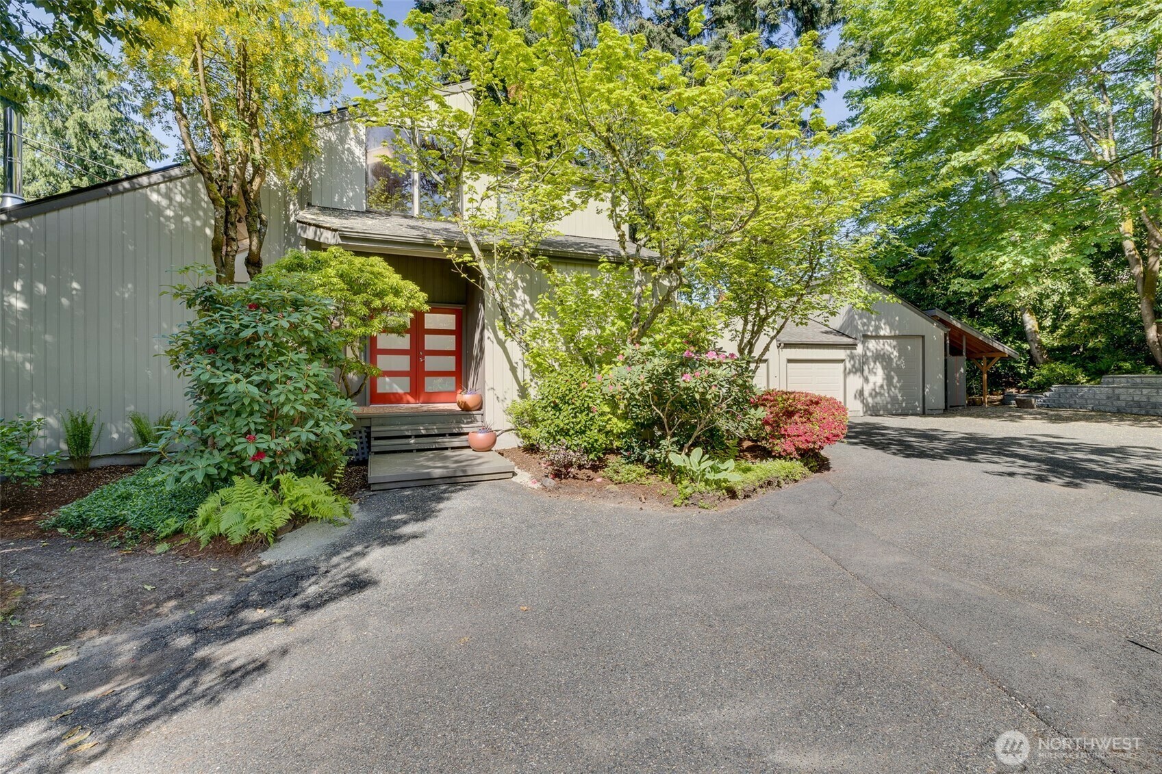 Property Photo: 11819 73rd Place NE WA 98034