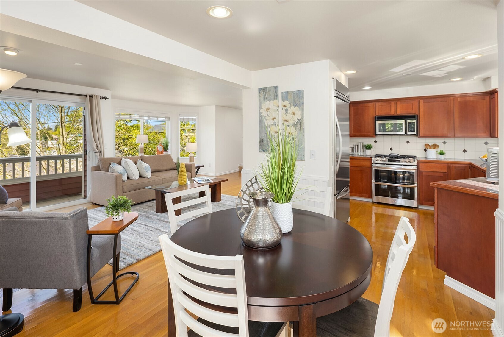 Property Photo: 1124 Yakima Avenue S WA 98144