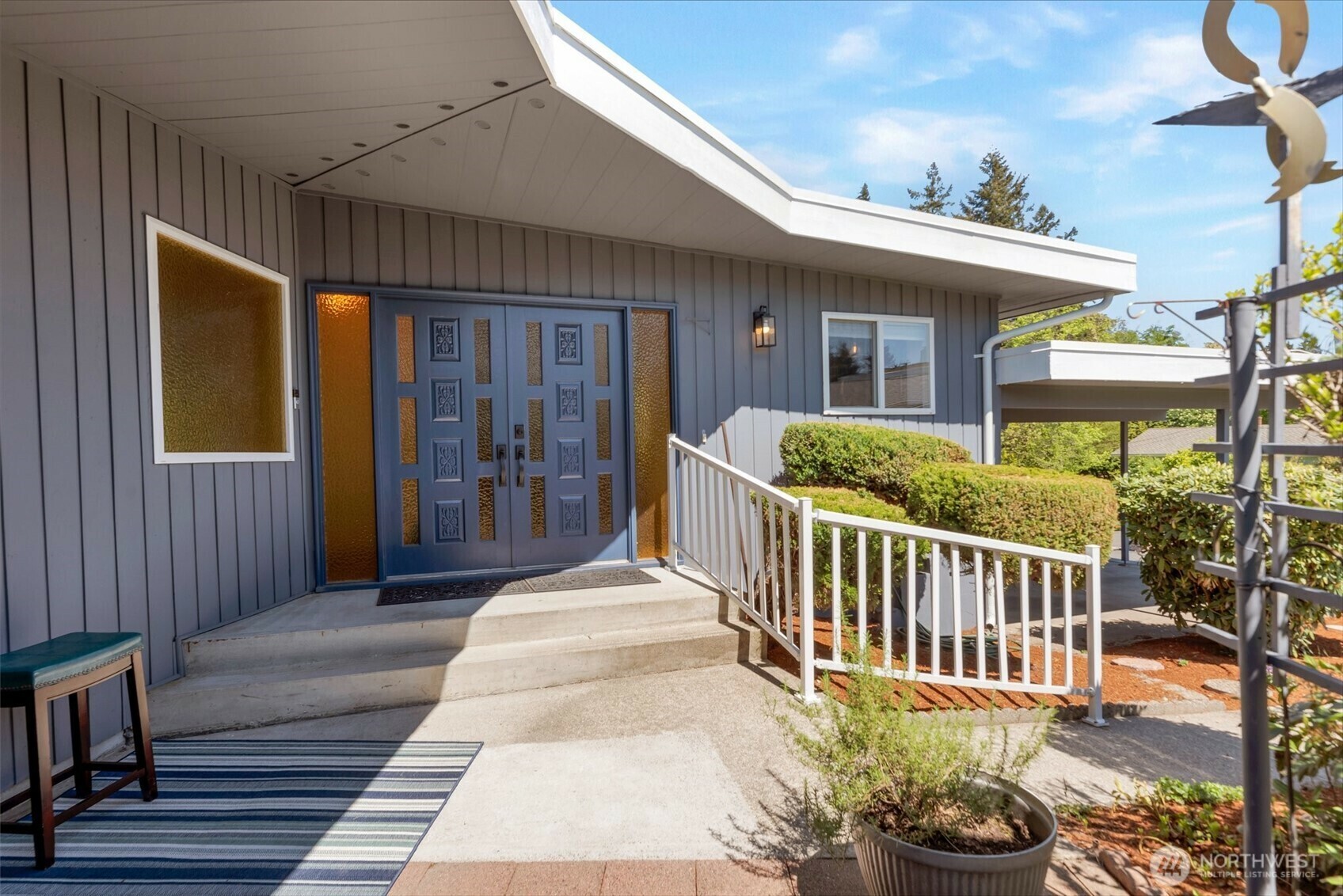 Property Photo: 18215 3rd Place SW WA 98166