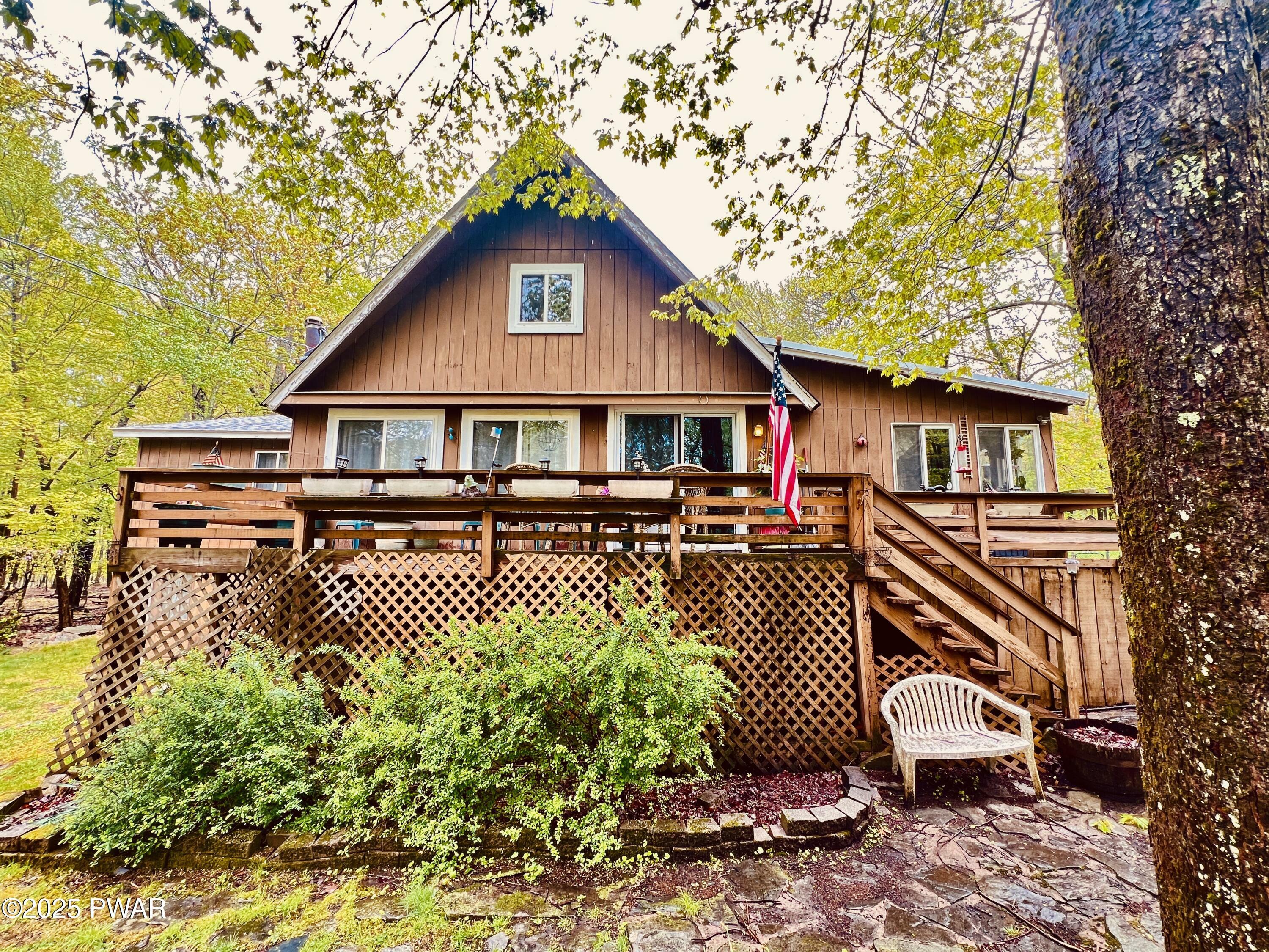 Property Photo: 124 Roundhill Road PA 18328