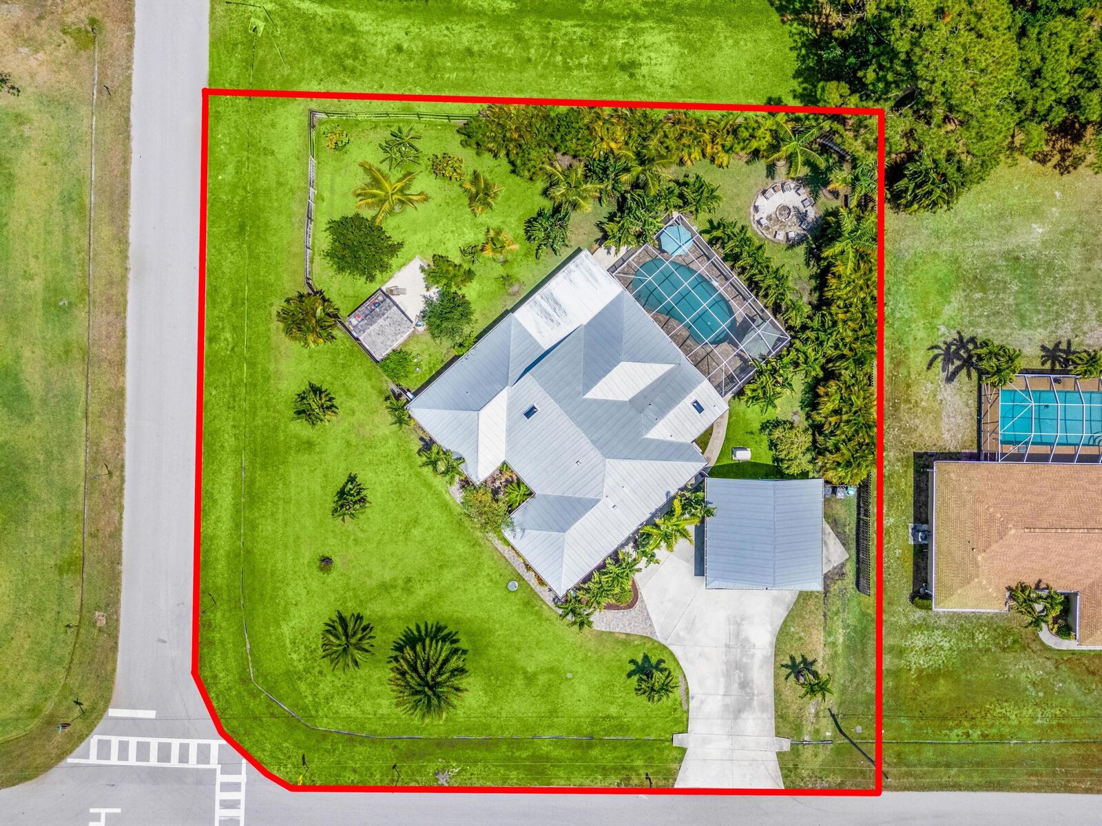 Property Photo:  2301 SE Gowin Drive  FL 34952 