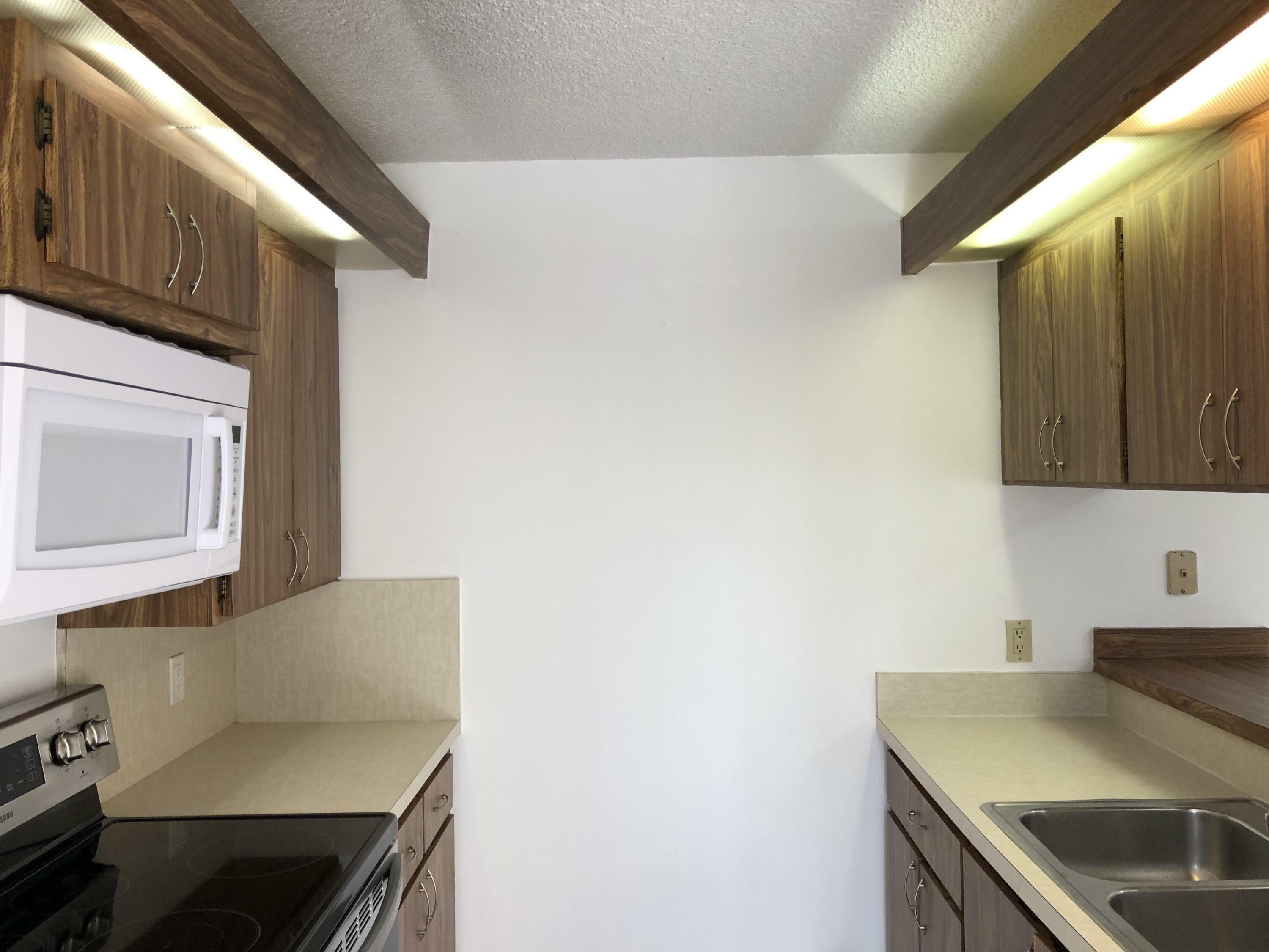 Property Photo: 4712 47th Way FL 33407