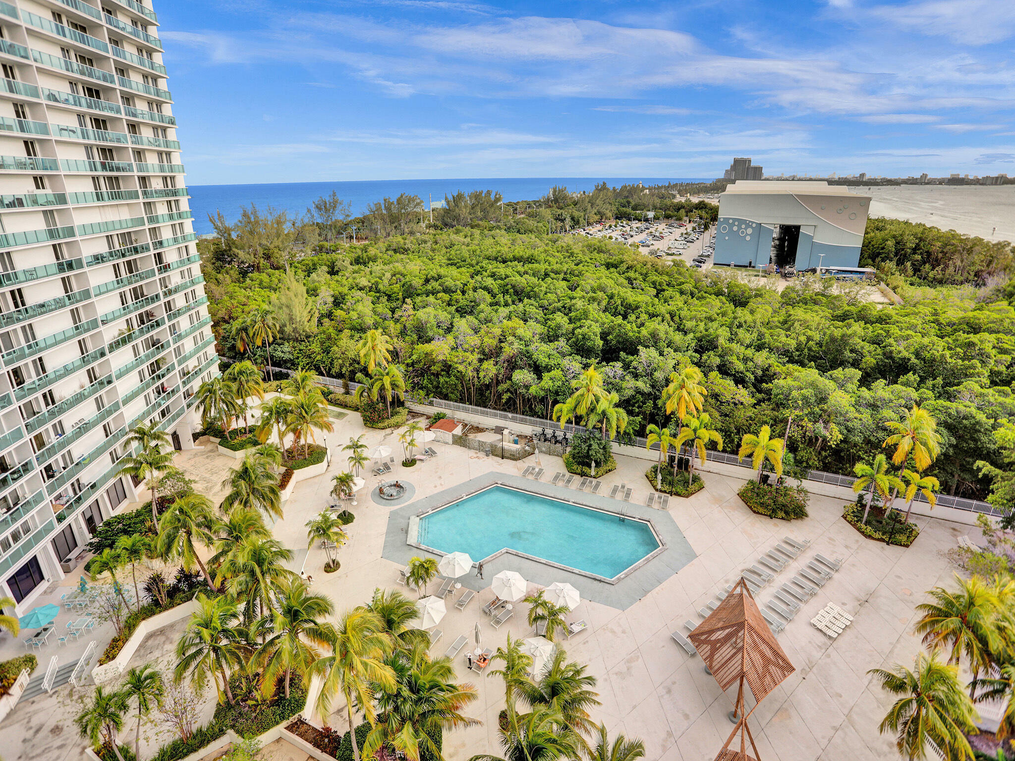 Property Photo: 100 Bayview Drive 1125 FL 33160
