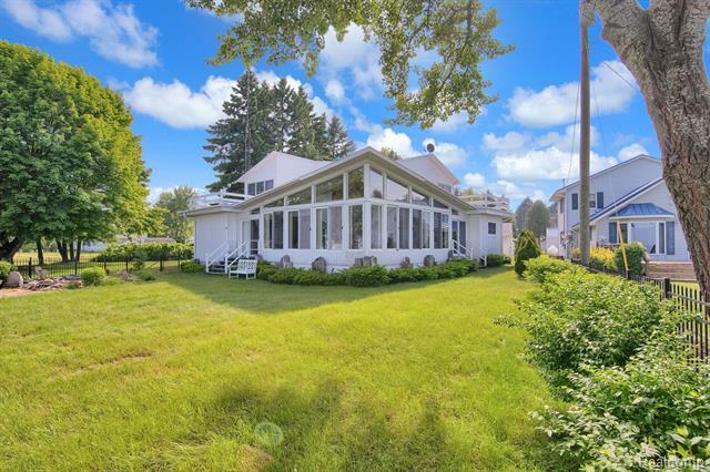 Property Photo: 4308 N Grandview Beach Drive MI 48427