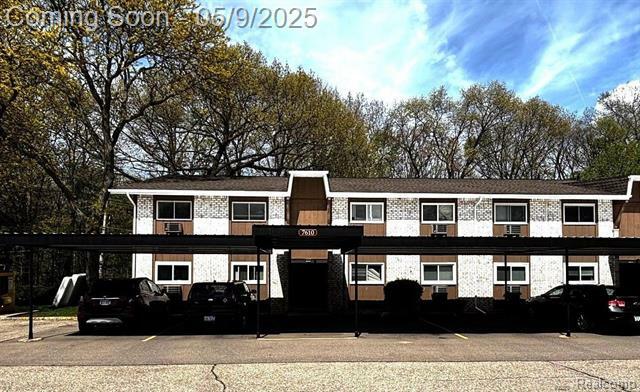 Property Photo: 7610 Woodview Street 2 MI 48185