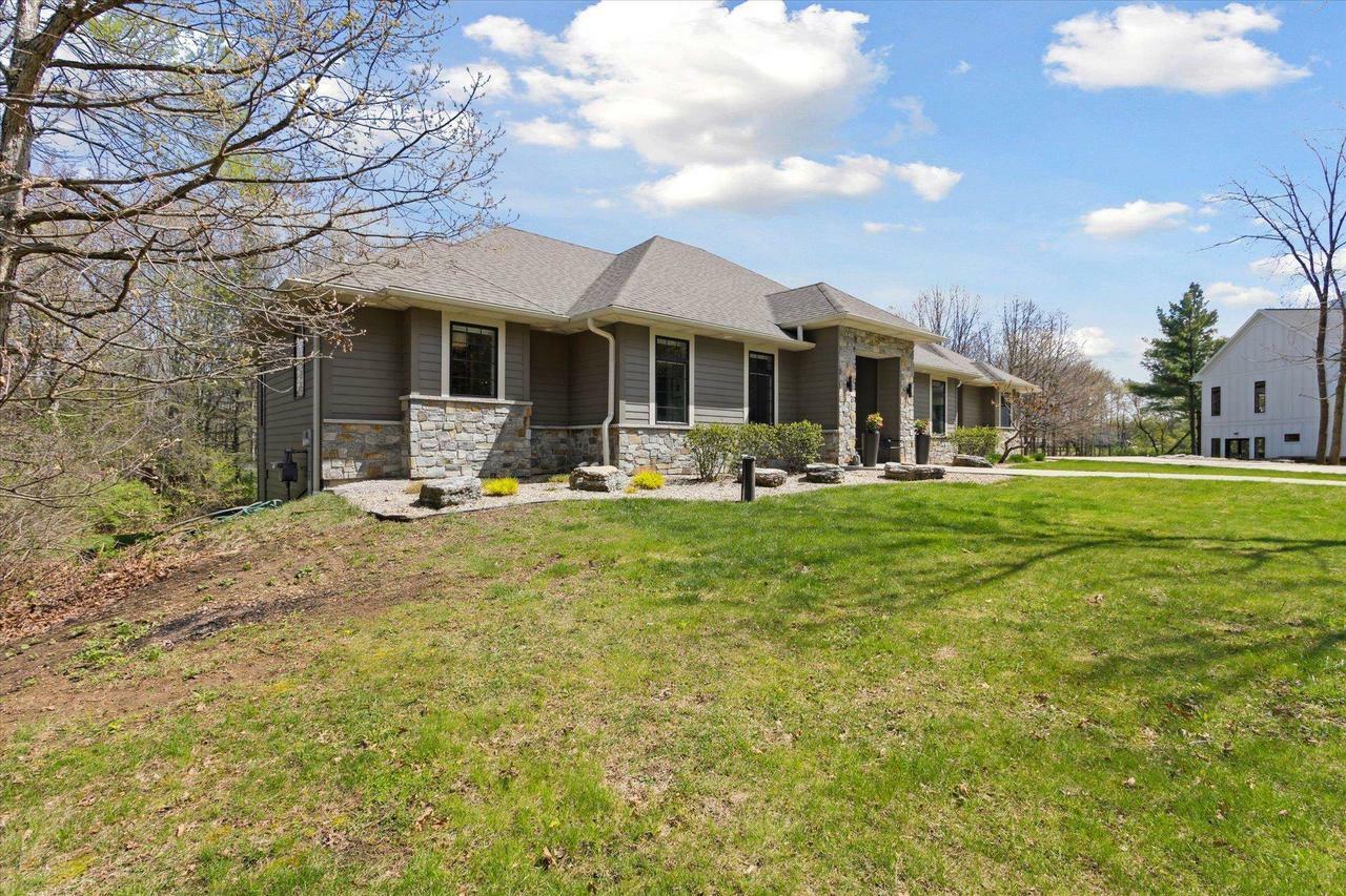 Property Photo: 9422 North Raven Court WI 53563