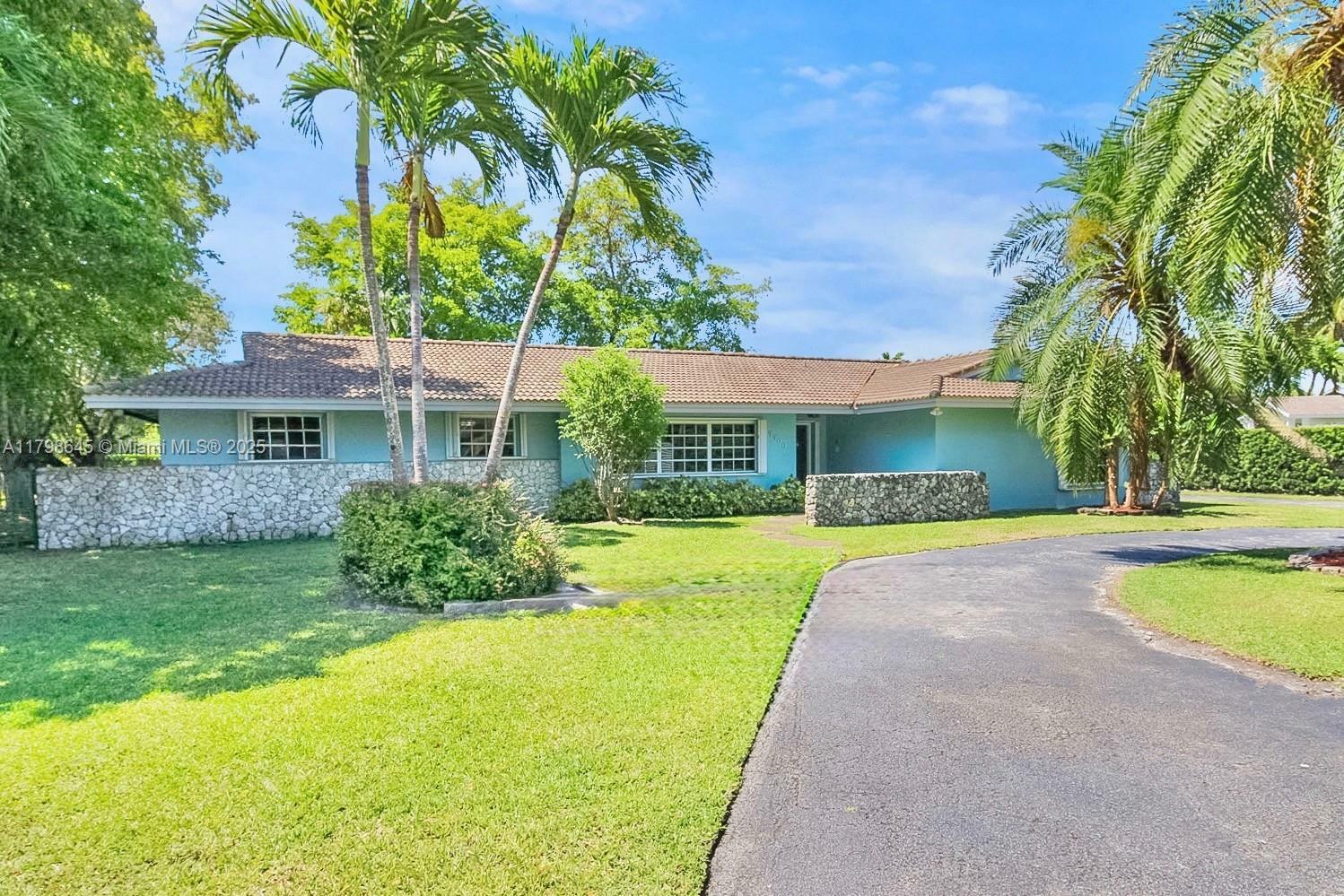 7700 SW 168th Ter  Palmetto Bay FL 33157 photo