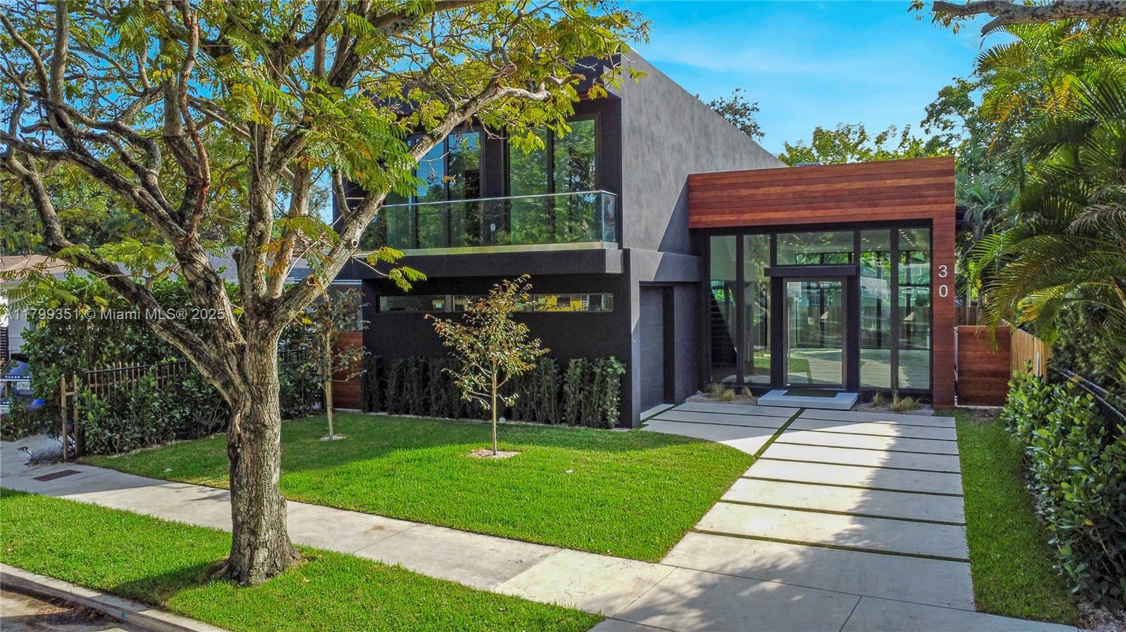 Property Photo: 30 NE 50th St FL 33137