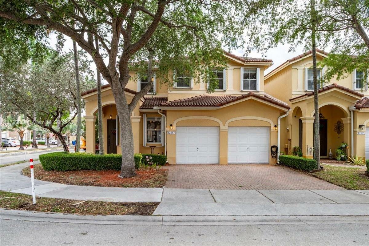 Property Photo: 12367 SW 122nd St FL 33186