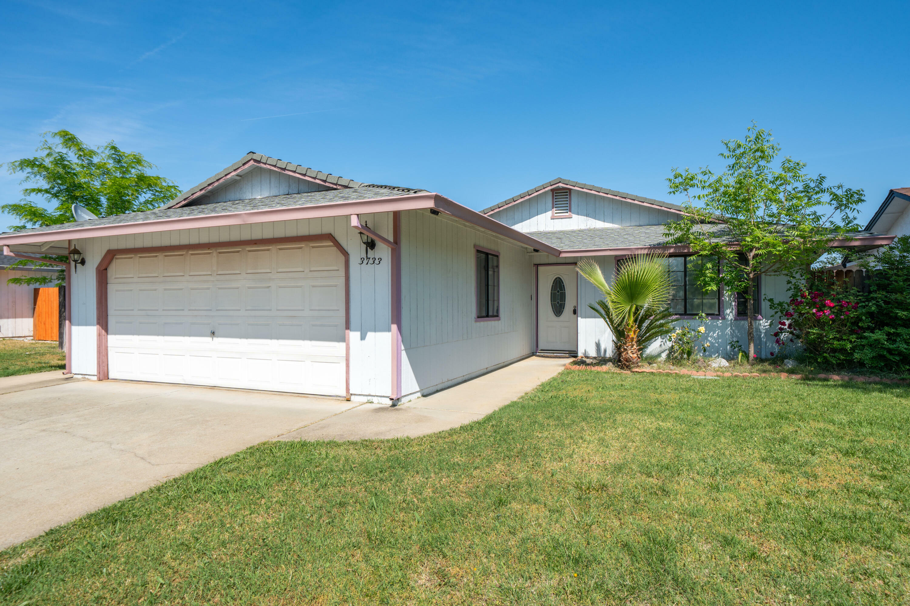 Property Photo: 3733 Capricorn Way CA 96002
