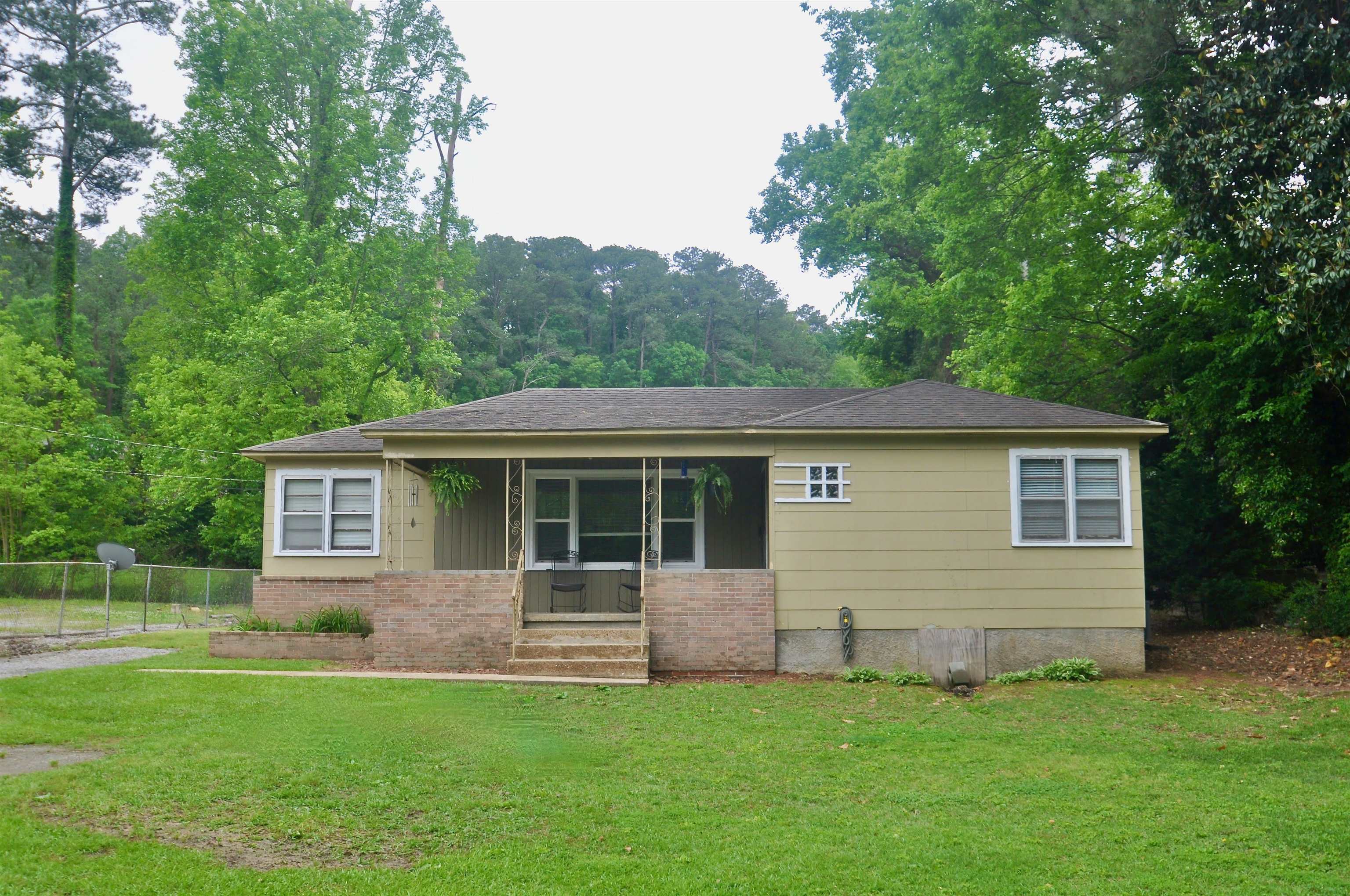 Property Photo: 1400 Lakeside Dr AL 35055 - CULLMAN