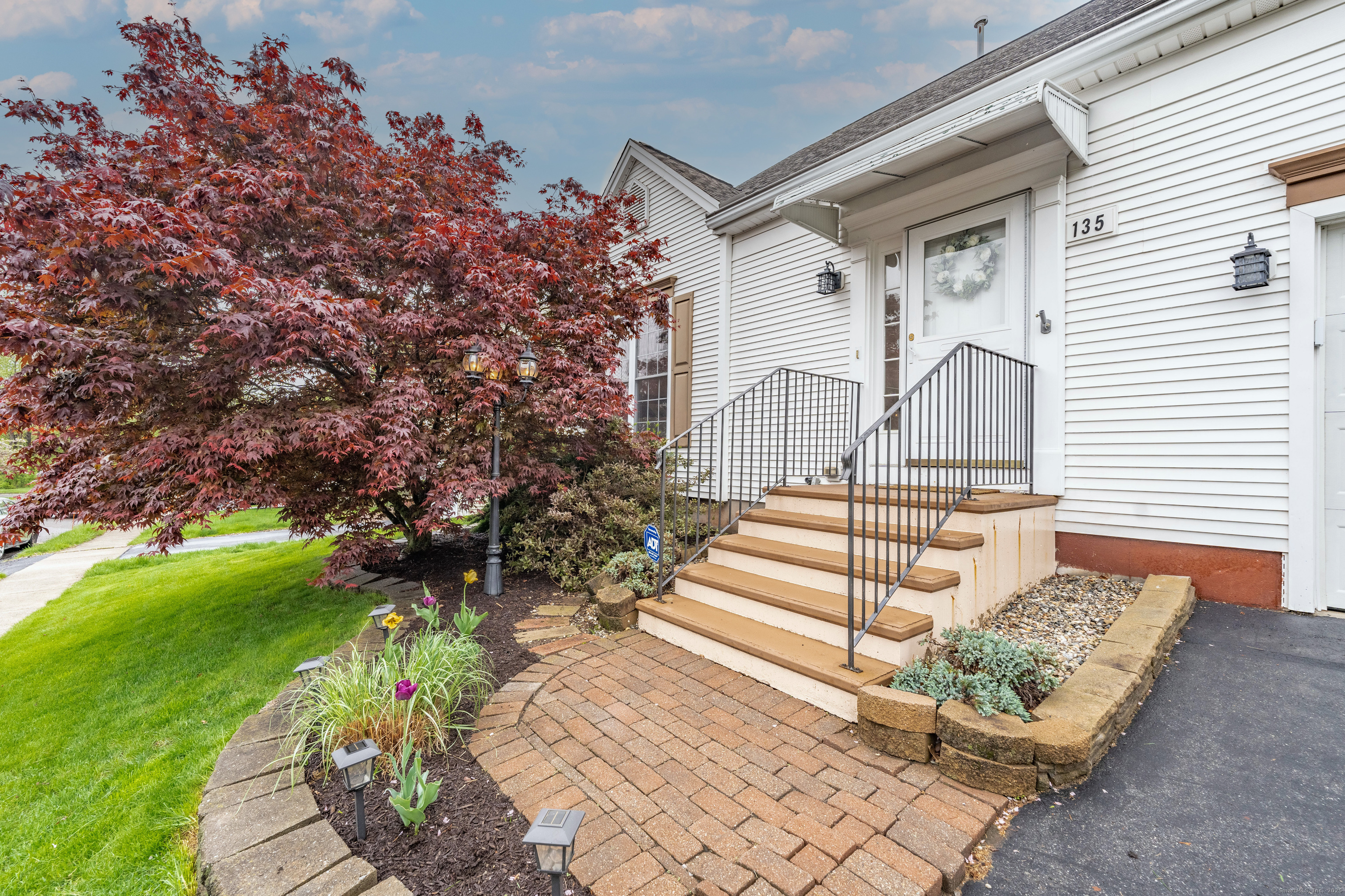Property Photo: 135 Mountain Laurel Way 135 CT 06078