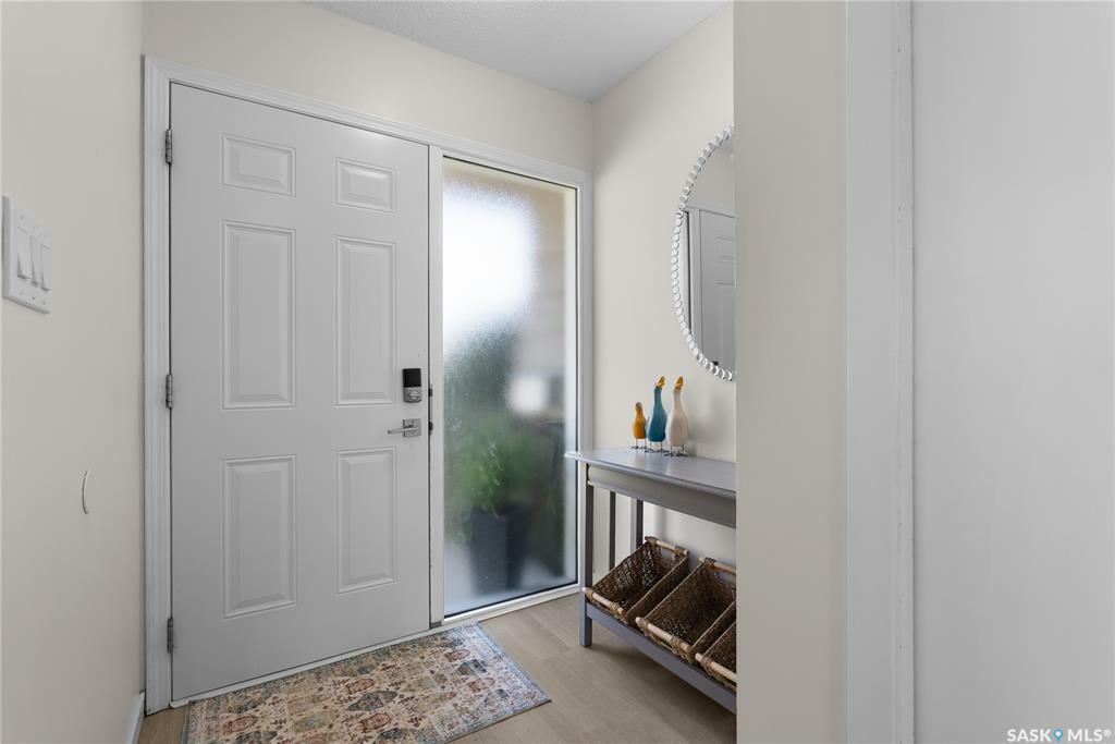 Property Photo: 77 Albany Crescent SK S7K 1J4