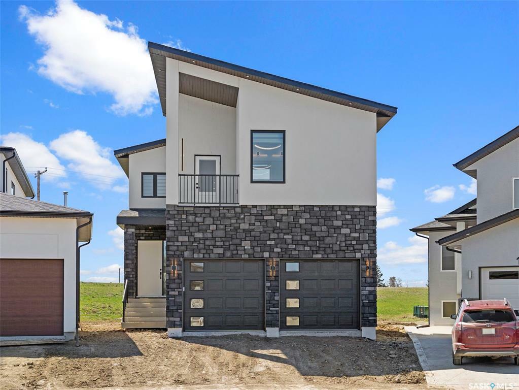 Property Photo: 134 Mazurek Crescent SK S7V 1S1