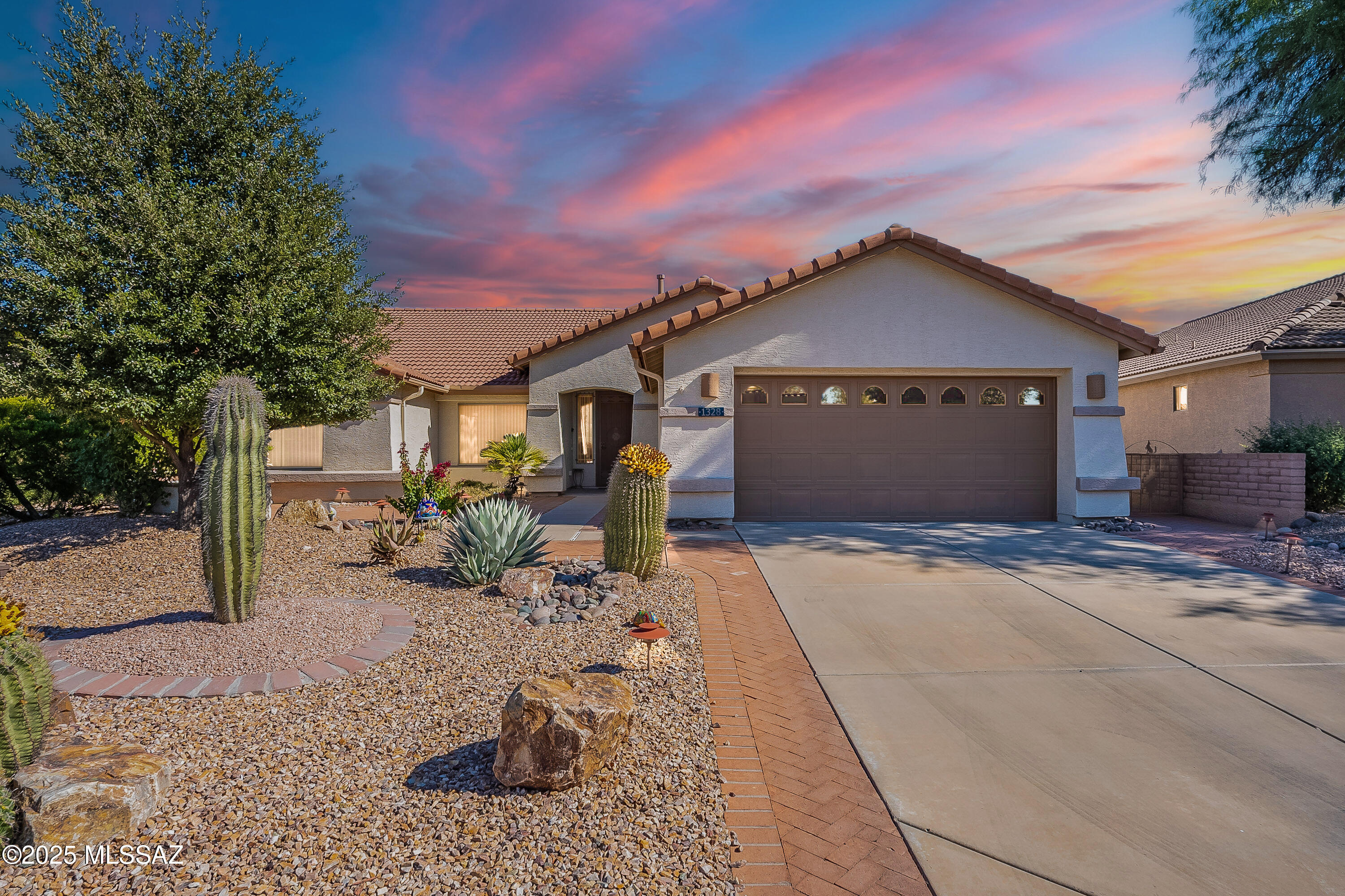 Property Photo:  1328 N Mahogany Gulch Lane  AZ 85614 