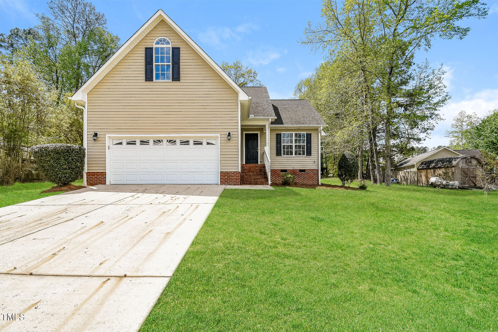 Property Photo:  1003 Walnut Drive  NC 28339 