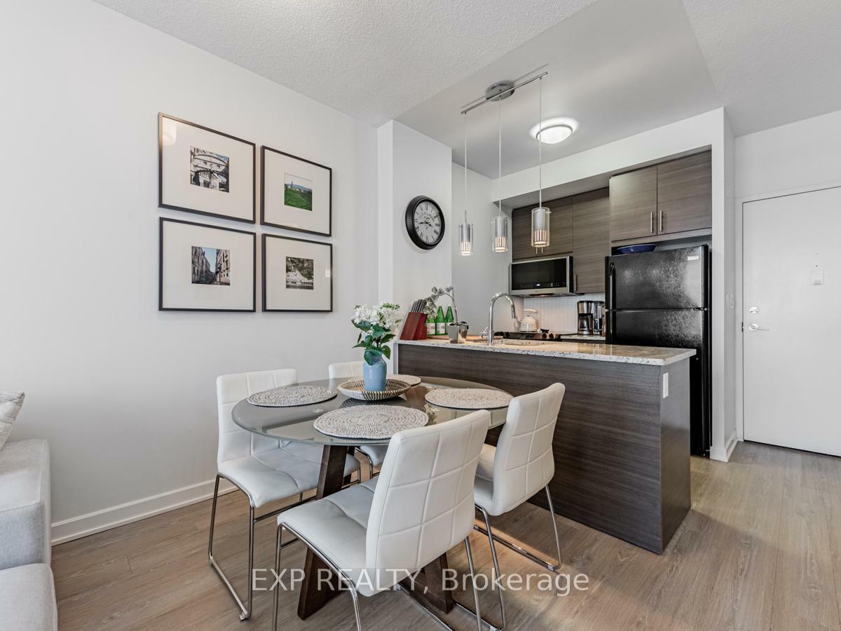 Property Photo: 70 Forest Manor Road 316 ON M2J 0A9